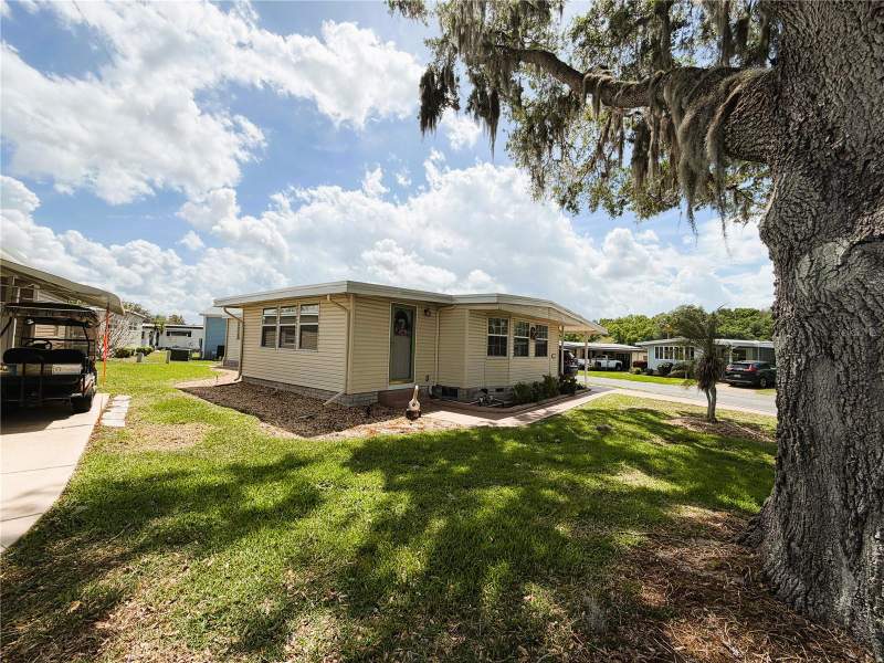 2 bedroom Mobile Home at 121 Azalea Trail, Hawthorne At Leesburg A Coop, Leesburg — photo 5