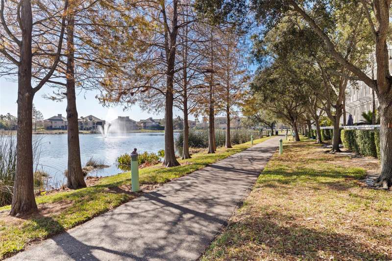 4 bedroom Townhouse at 125 Commonwealth Court, Back Bay At Carillon, St Petersburg — photo 2