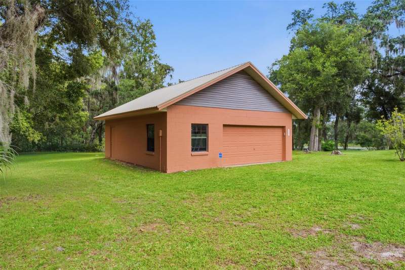 3 bedroom Single Family Residence at 38700 Lakeview Drive, Cathedral Arch Estates, Lady Lake — photo 4