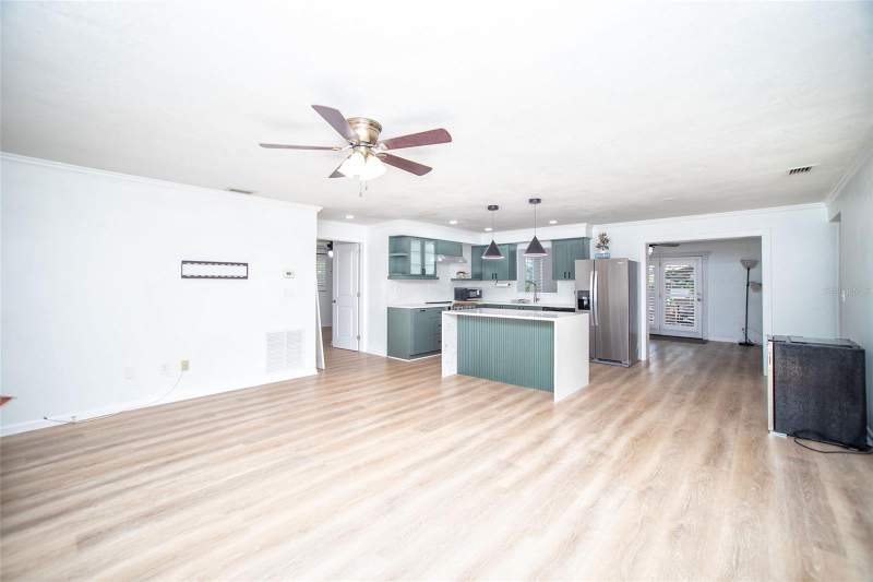 2 bedroom Single Family Residence at 989 8TH AVENUE, LARGO LAKE VILLAS, LARGO — photo 3