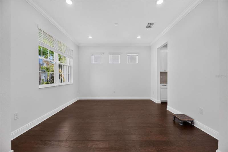 5 bedroom Single Family Residence at 10845 Sundrift Drive, K-Bar Ranch Prcl I, Tampa — photo 5