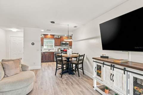 2080 Butternut Circle, Clearwater FL - photo 10 of 29