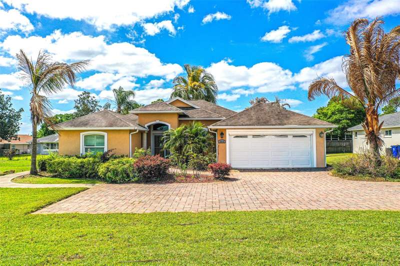 Lake Jackson HeightsHomes for Sale in Sebring, FL