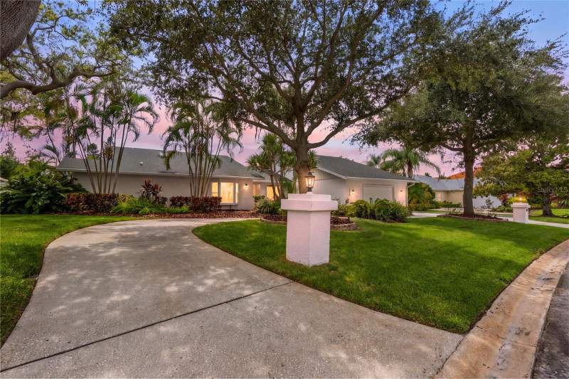 6 bedroom Single Family Residence at 2339 KINGS POINT DRIVE, CARLTON ESTATES, LARGO — photo 1