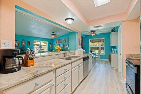 201 58th Avenue, St Petersburg FL - photo 15 of 46