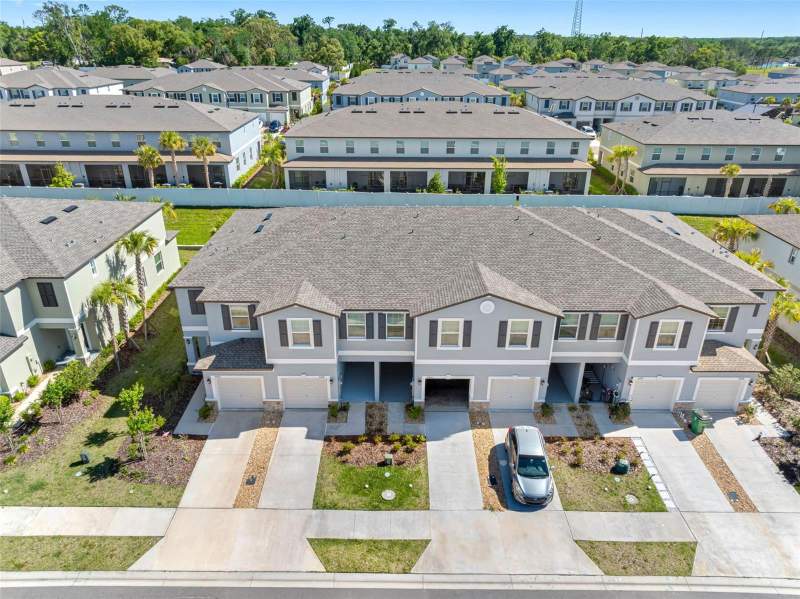3 bedroom Townhouse at 36488 Well Hill Way, Abbott Square Ph 2, Zephyrhills — photo 2