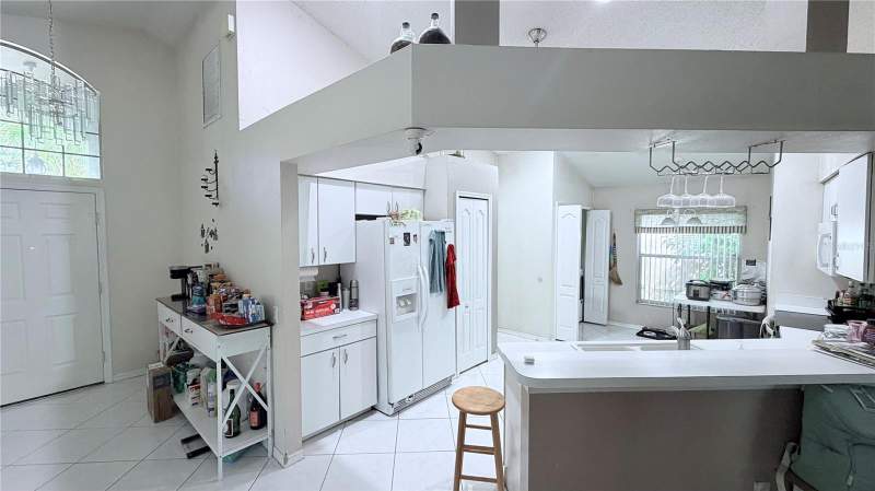 4 bedroom Single Family Residence at 8503 Pringle Way, Meadow Brook Unit 1, Tampa — photo 3