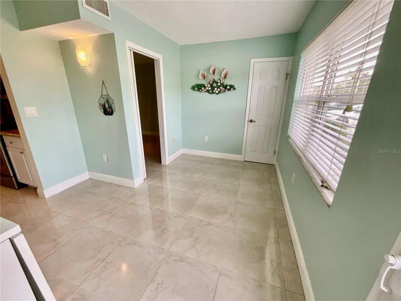 1 bedroom Condominium at 10034 64th Avenue #11, Long Bayou, St Petersburg — photo 4