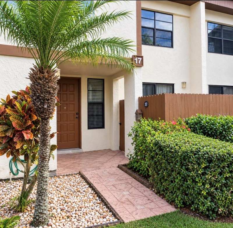 3 bedroom Townhouse at 9209 Seminole Boulevard #17, Townhomes Of Lake Seminole, Seminole — photo 1