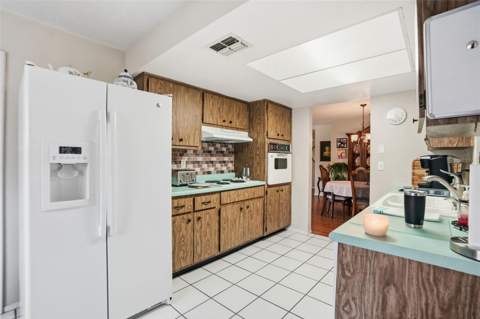 7329 Cay Drive, Port Richey FL - photo 10 of 38