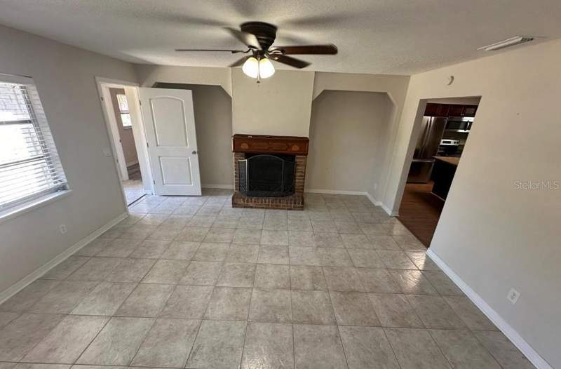 6 bedroom Single Family Residence at 2211 Sunny View Dr, Sunny Slopes, Oviedo — photo 2