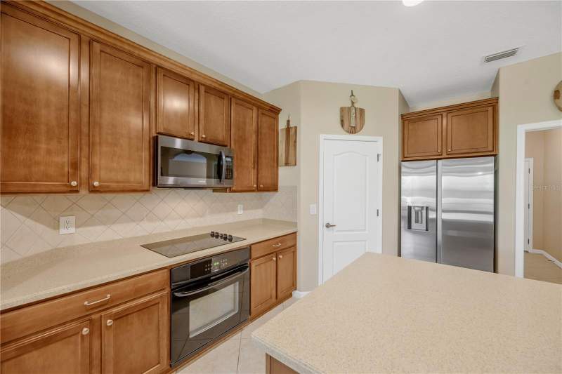 5 bedroom Single Family Residence at 9313 Lisbon Street, Toulon-Phase 2, Seffner — photo 5