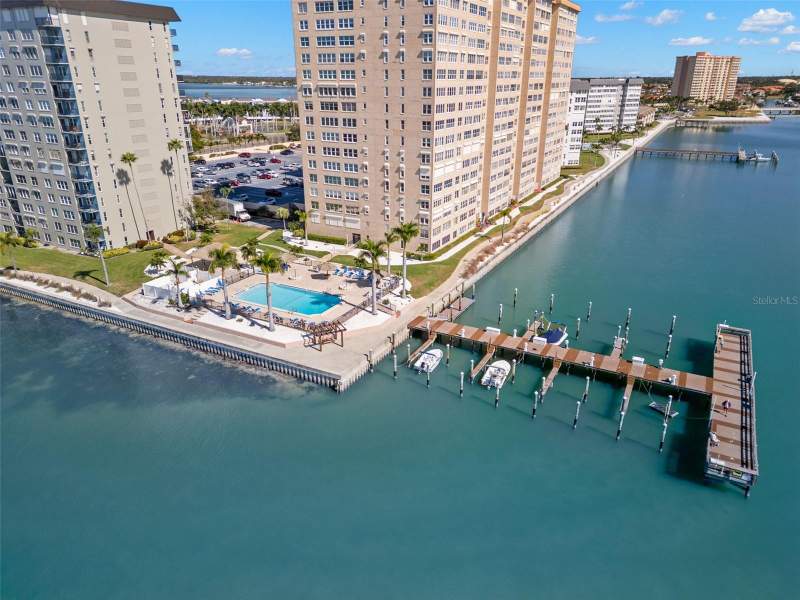 2 bedroom Condominium at 5220 BRITTANY DRIVE #1003, BAYWAY ISLES POINT BRITTANY FIVE, ST PETERSBURG — photo 4