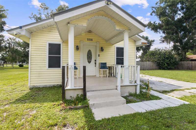 2 bedroom Single Family Residence at 715 N Johnson Avenue, Oak Rdg Park Add, Arcadia — photo 1