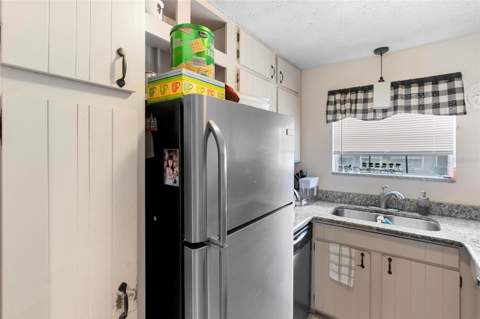 4376 Lake Underhill Road #C, Orlando FL - photo 7 of 41