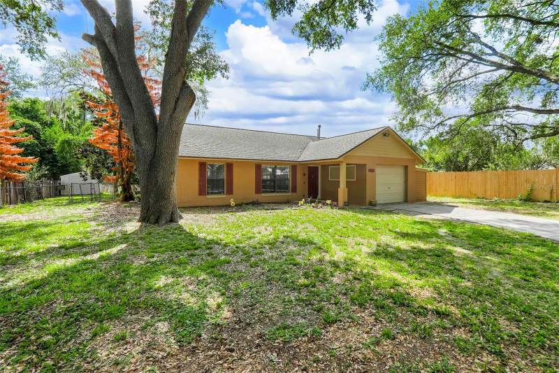 3 bedroom Single Family Residence at 207 Howard Court, Mascotte Twin Oaks Sub, Mascotte — photo 3