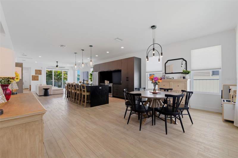 3 bedroom Single Family Residence at 5160 Dartmouth Avenue, Oak Ridge 2, St Petersburg — photo 5
