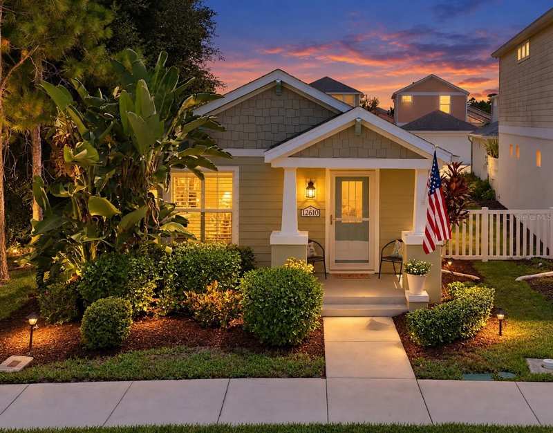 2 bedroom Single Family Residence at 12610 Shimmering Oak Circle, Grand Palm Ph 1AA, Venice — photo 1