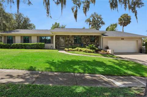 1325 Overlook Drive, home for sale in Mount Dora 32757