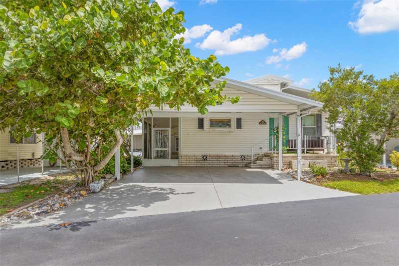 3 bedroom Manufactured Home at 357 Mount Saxon Avenue #323, Mobel Americana Mobile Home Park Unrec, St Petersburg — photo 1