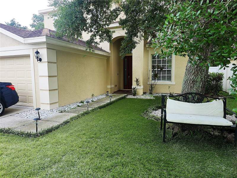 4 bedroom Single Family Residence at 8604 Tidal Breeze Drive, Riverplace Sub, Riverview — photo 3