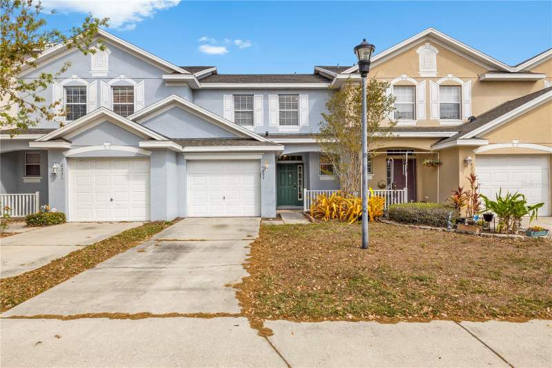 3 bedroom Townhouse at 6229 Olivedale Drive, Villages Of Bloomingdale Ph, Riverview — photo 2