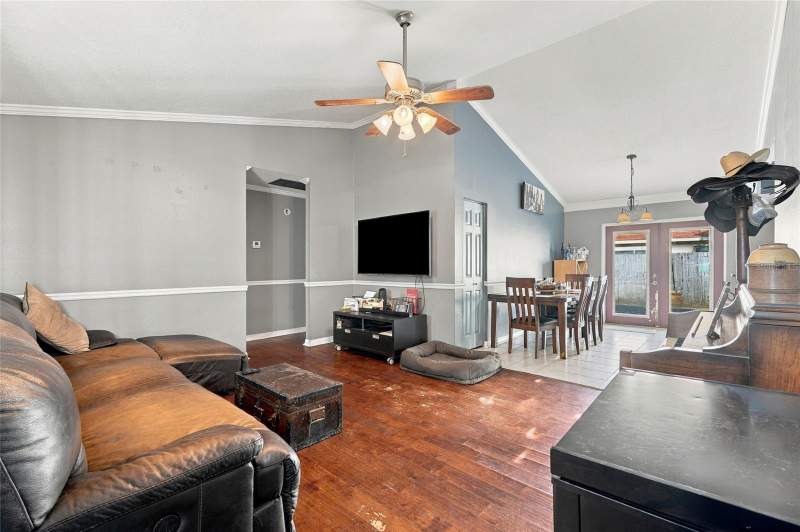 3 bedroom Single Family Residence at 1925 Castle Bay Court, Sheffield Village Ph II At Bayside Meadows, Oldsmar — photo 3