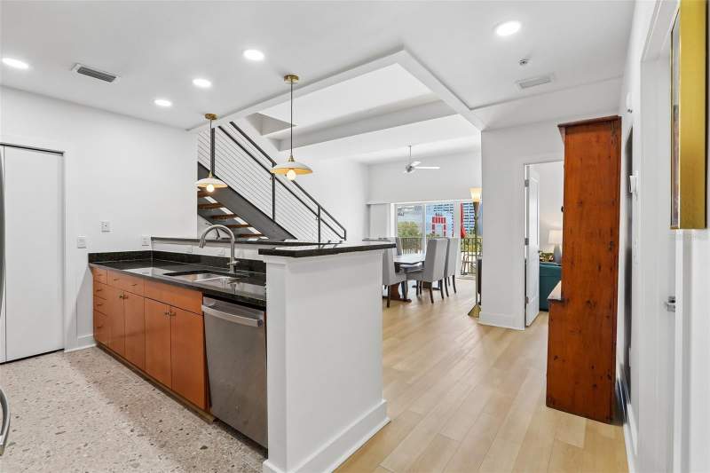 2 bedroom Condominium at 1010 Central Avenue #413, 1010 Central Condo, St Petersburg — photo 4