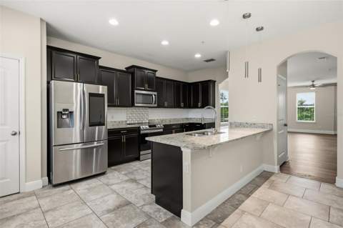 10522 Green Ivy Lane, Orlando FL - photo 10 of 39