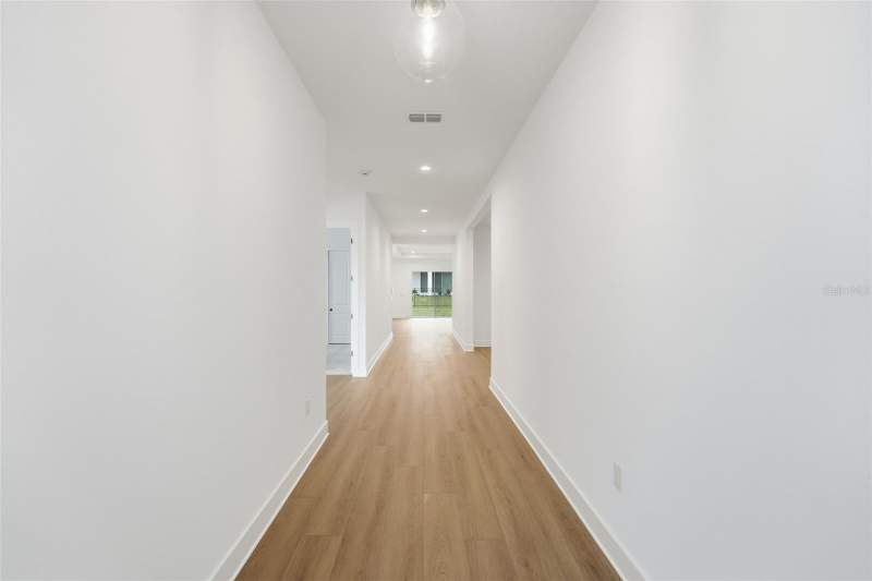 4 bedroom Single Family Residence at 1389 Pinecliff Drive, Bronson Peak, Apopka — photo 4