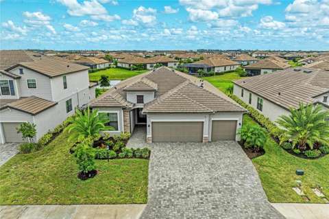 15332 Serene Shores Loop, home for sale in Bradenton 34211