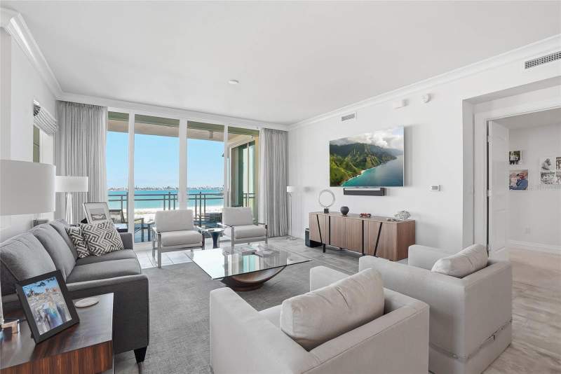 3 bedroom Condominium at 650 COLLANY ROAD #401, SUNSET POINTE AT COLLANY KEY CONDO, TIERRA VERDE — photo 3