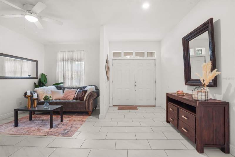 5 bedroom Single Family Residence at 16626 Bearle Road, Seaward Plantation Estates Third Add, Orlando — photo 2