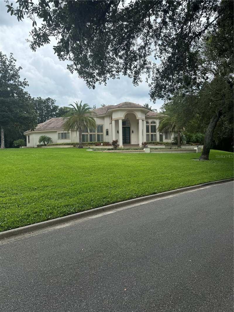 8 bedroom Single Family Residence at 1040 Sweetwater Club Boulevard, Sweetwater Club Unit 4, Longwood — photo 1