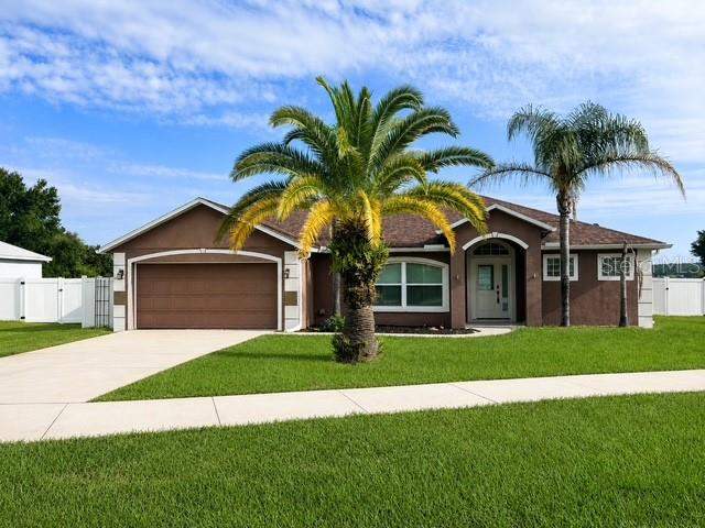4 bedroom Single Family Residence at 309 Gentle Breeze Drive, Quail Valley Ph 01, Minneola — photo 2