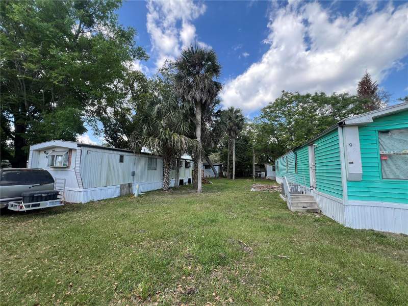 33 bedroom Mobile Home at 30 Wafford Street, Umatilla Smiths A J, Umatilla — photo 3