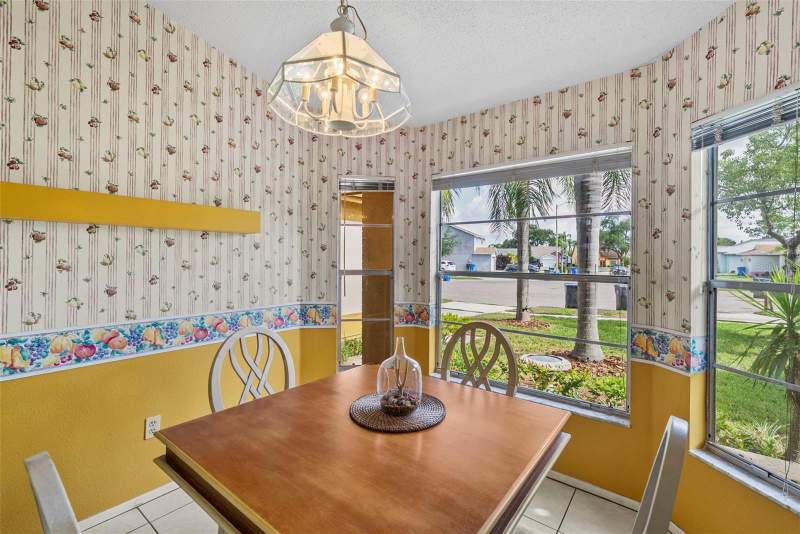 3 bedroom Single Family Residence at 8601 Twin Farms Pl, Countryway Prcl B Trct 1 Ph, Tampa — photo 5