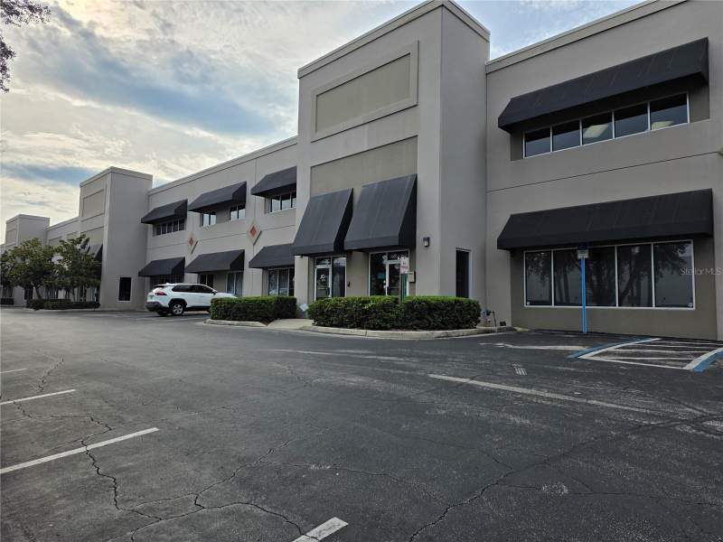7802 Kingspointe Parkway #202 home for sale in THE OFFICES/SOUTH STAR