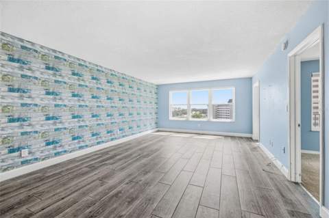 5220 Brittany Dr S #901, St Petersburg FL - photo 10 of 44