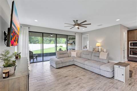 12717 Oak Hill Way, Parrish FL - photo 18 of 62