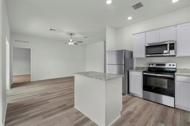 3 bedroom Single Family Residence at 13352 TULA LOOP, TULA PARC, ASTATULA — photo 5