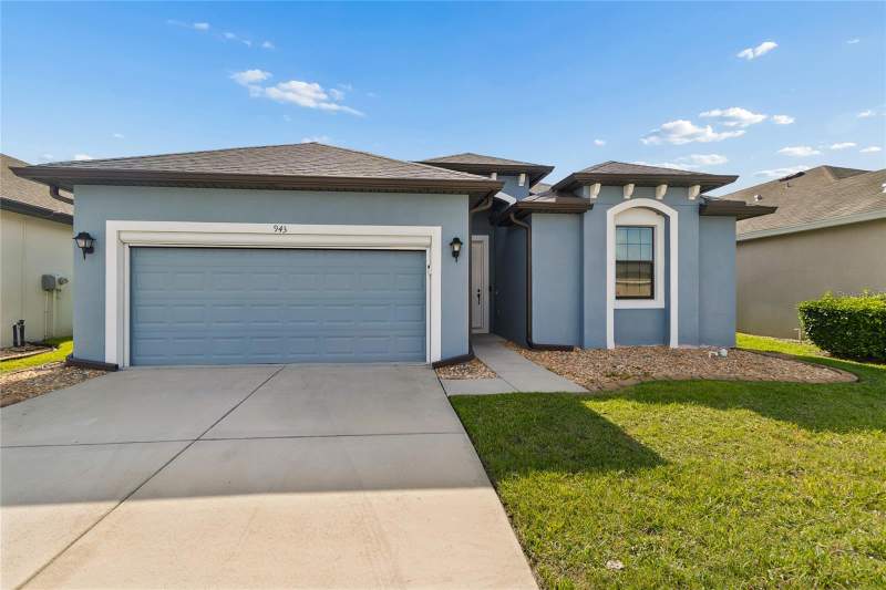 943 OLD WINDSOR WAY home for sale in Villages at Avalon