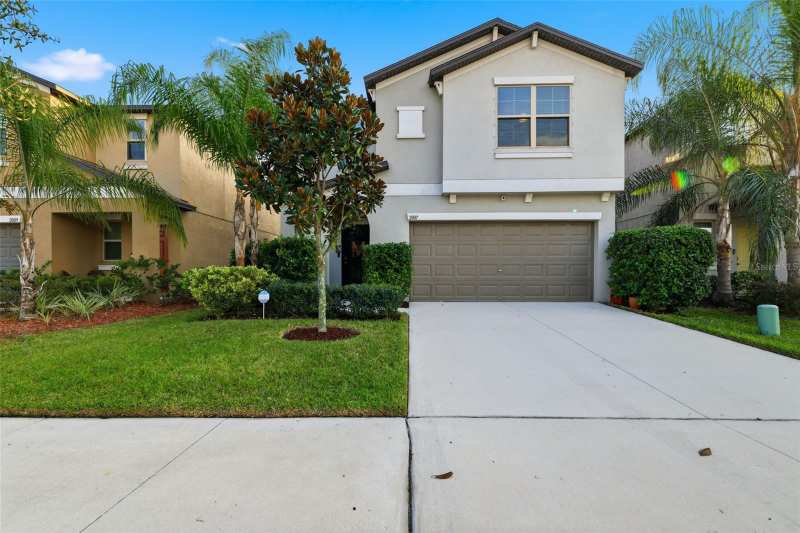 5 bedroom Single Family Residence at 2007 Sea Salt Court, Heron Pass, Ruskin — photo 1