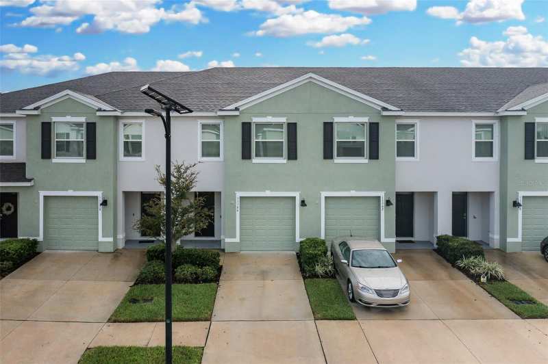 3 bedroom Townhouse at 11166 Crescent Deer Drive, Angeline Ph 3B-1, Land O Lakes — photo 1