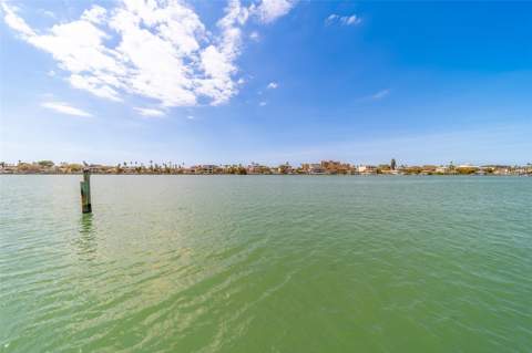 824 Island Way, Clearwater Beach FL - photo 6 of 6