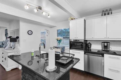 4840 Hummingbird Trail, Palm Harbor FL - photo 11 of 47