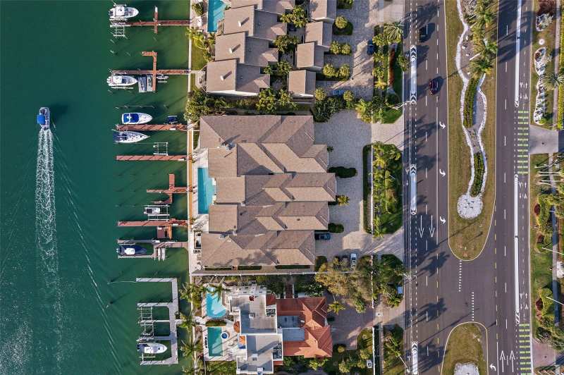 5 bedroom Townhouse at 830 Pinellas Bayway, Anglers Wharf Twnhms, Tierra Verde — photo 1