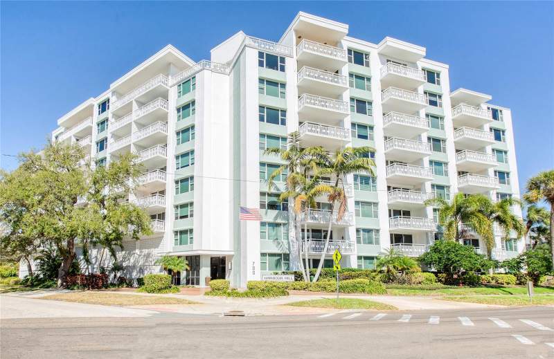 Harbour Hill Condo