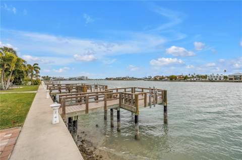 10265 Gulf Boulevard #B315, St Petersburg FL - photo 22 of 34