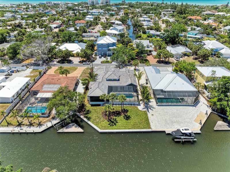 3 bedroom Single Family Residence at 5103 Windward Avenue, Sara Sands, Sarasota — photo 1